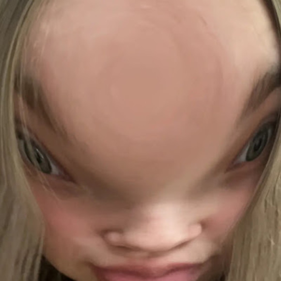 Meet your Posher, Athena - Picture 1 of 1